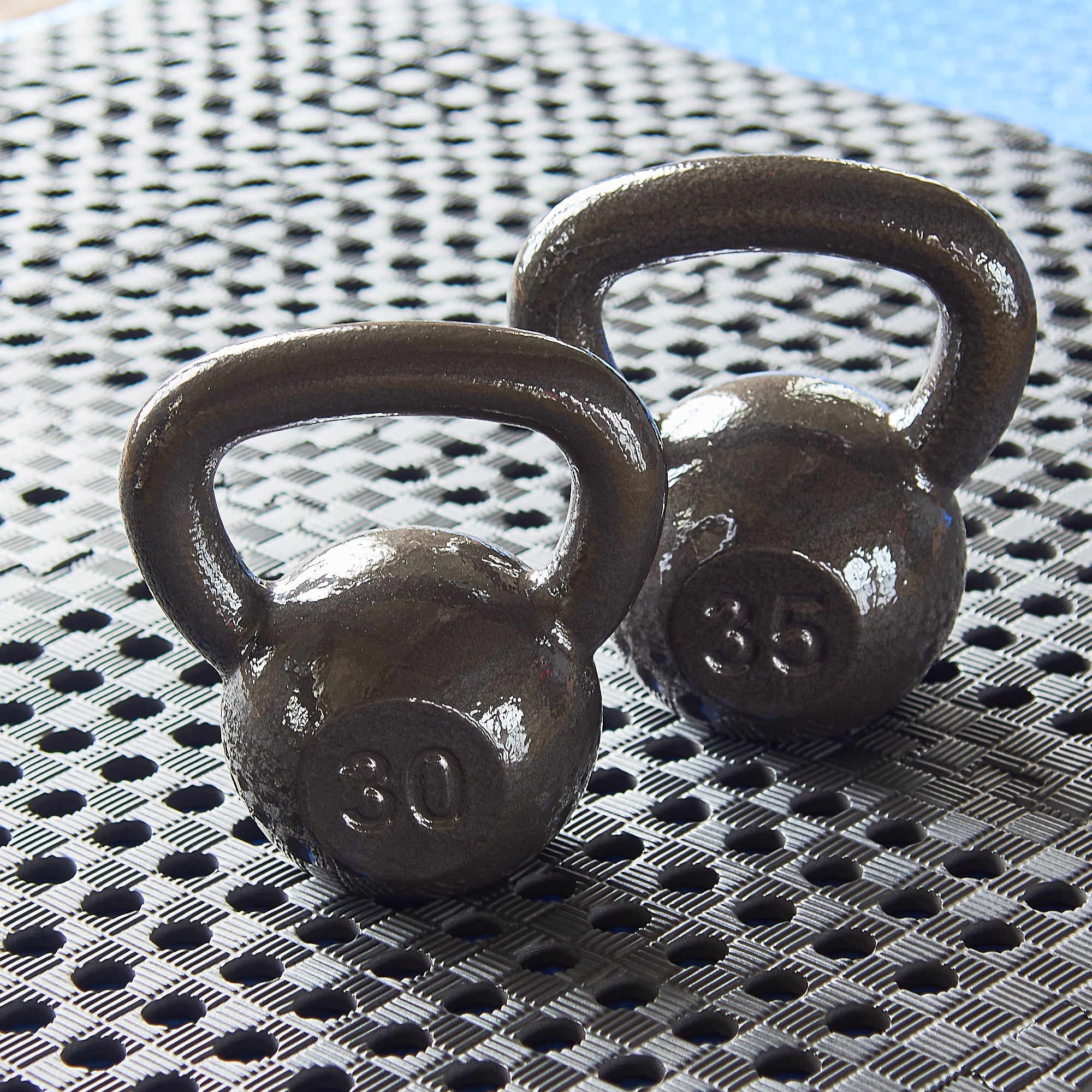 HulkFit Enamel Coated Cast Iron Kettlebell